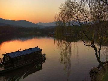 冷s西湖双调在线视频,一场在线视听的古典盛宴